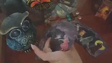 ДВЕ СВЕЧИ...ДВЕ ЖЕНЩИНЫ ОДИН МУЖЧИНА...