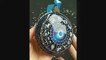 Интерьерное украшение и елочная игрушка - медальон  Знаки Зодиака - Водолей ручной работы